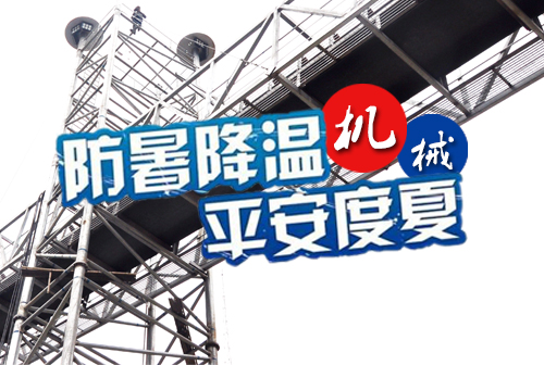 ����C����